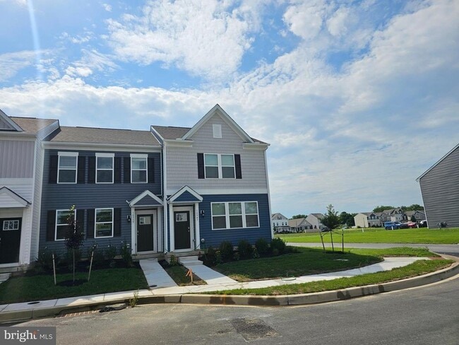 Building Photo - 10943 Farmerfield St