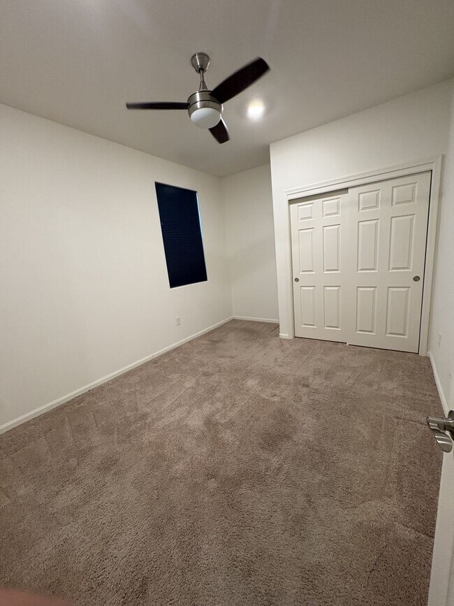 Building Photo - Four bedroom beauty in Star Valley