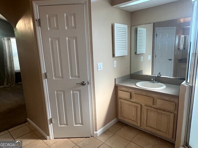 Building Photo - 166 Natures Dr