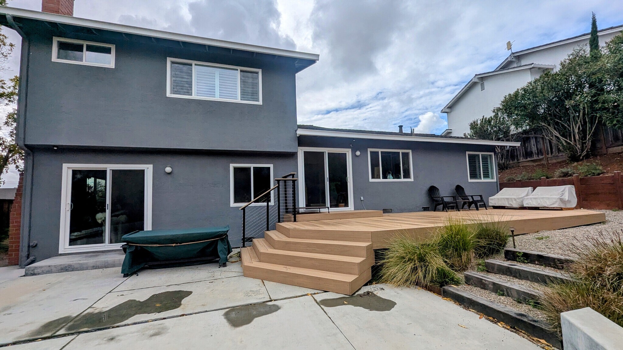 Building Photo - 5977 Skyfarm Dr