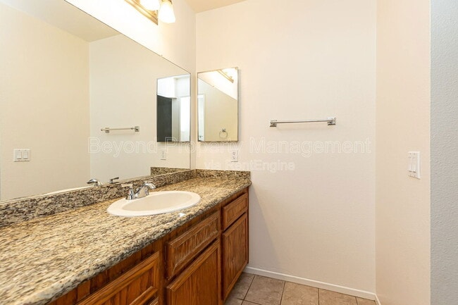 Building Photo - 608 Maybritt Cir