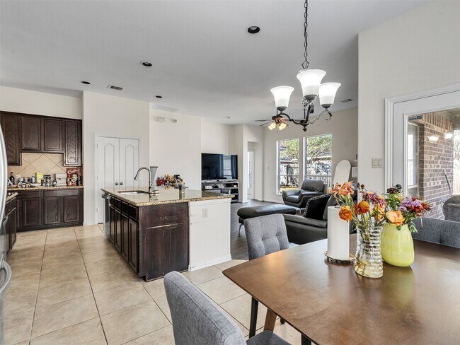 Building Photo - 24514 Bella Florence Dr