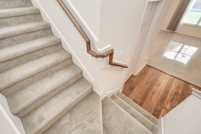 Building Photo - 829 Indigo Springs Ln