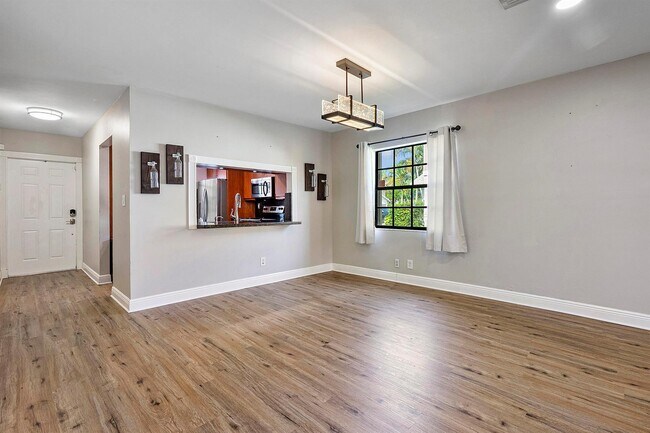 Building Photo - 10723 NW 10th St