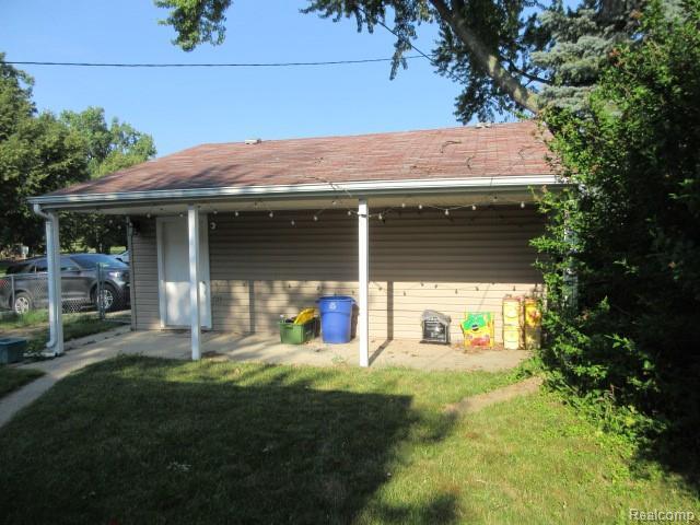 Building Photo - 3703 Coolidge Hwy