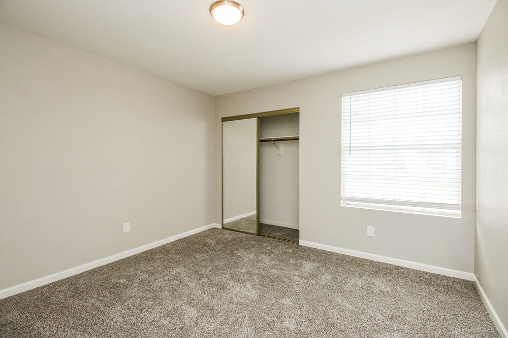 Building Photo - 1616 N Alta Mesa Dr