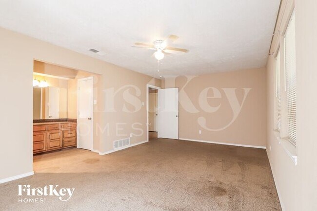 Building Photo - 718 Bordner Dr