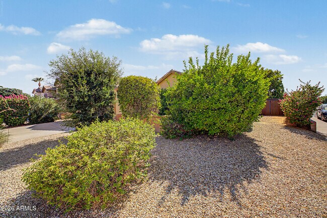 Building Photo - 16148 N 157th Dr