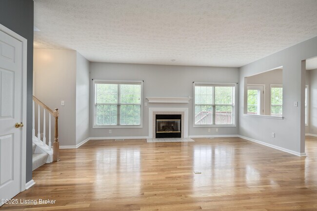 Building Photo - 1104 Miles View Ct