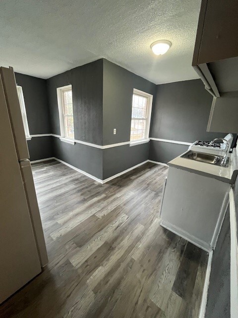 Building Photo - 1950 Nelawood Rd