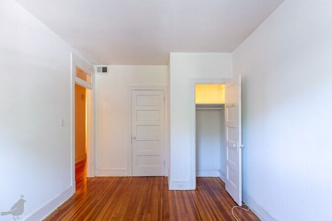 Building Photo - 1333 22nd St NW