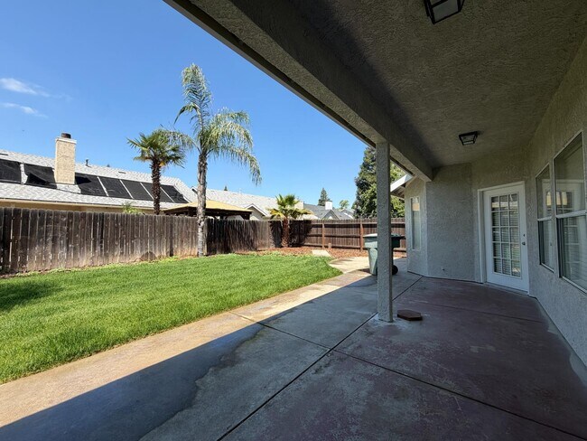 Building Photo - 2128 E St Andrew Dr