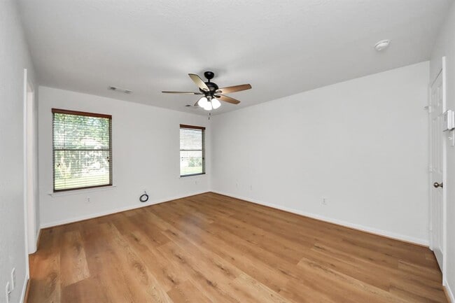 Building Photo - 14623 Cypress Cottage Ct