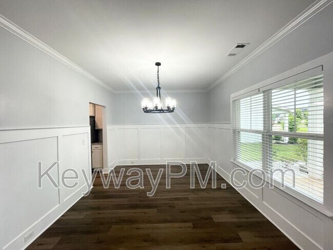 Building Photo - 2217 Laurens St