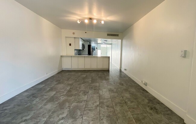 Building Photo - Live in Luxury and Convenience in the Hear...