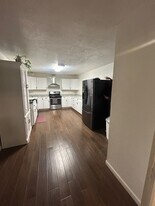 Building Photo - 603 N 1st St