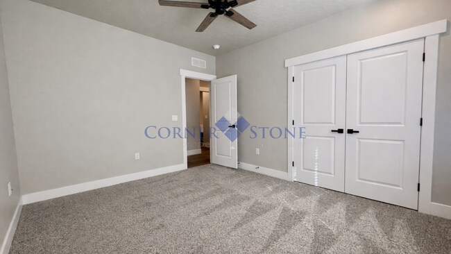 Building Photo - Brand New Duplex in Meridian!