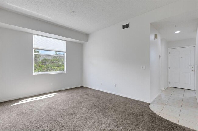 Building Photo - 4640 Tower Hill Ln
