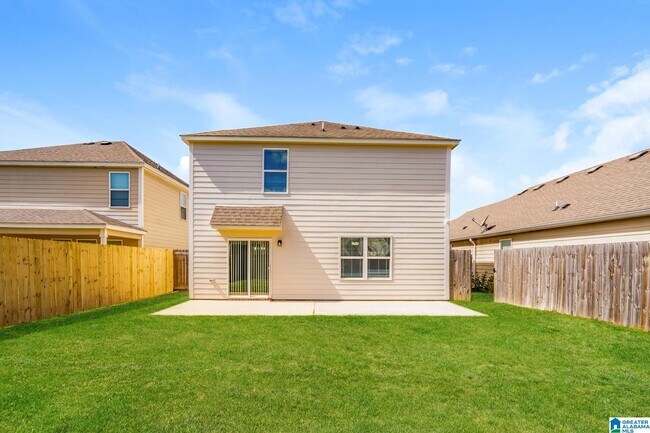 Building Photo - 855 Hawthorn Ln