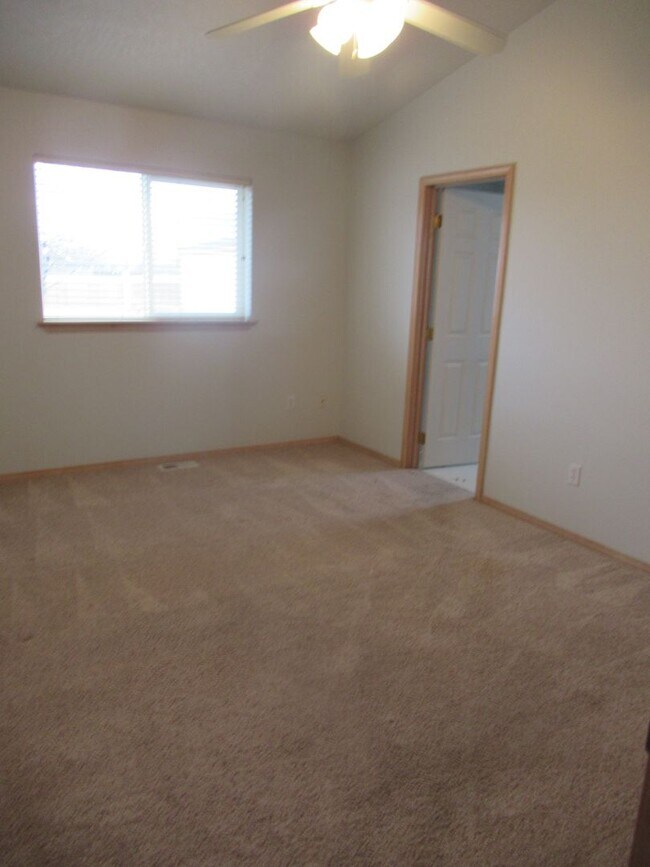 Building Photo - Beautiful home in Fieldstone Post falls