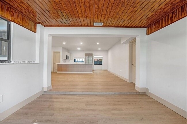 Building Photo - 450 NW 140th St