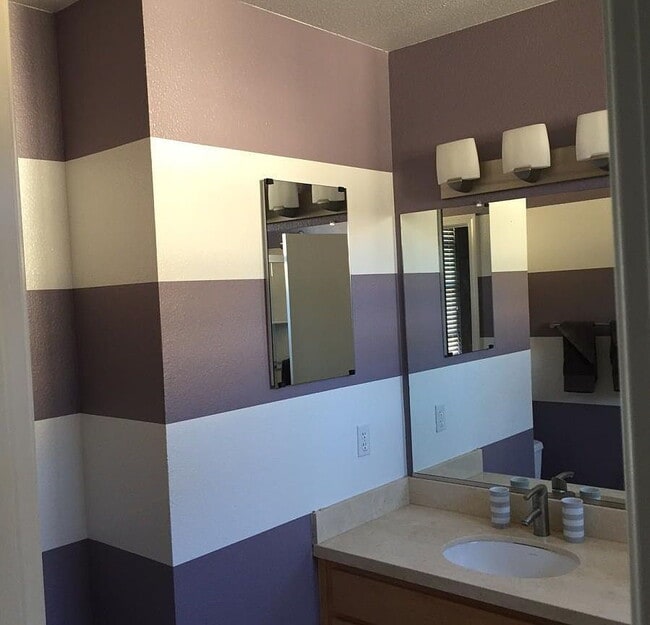Building Photo - "Chic 1-Bedroom Retreat in Palo Alto with ...