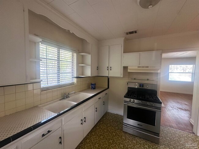 Building Photo - 1414 Wisteria Ave