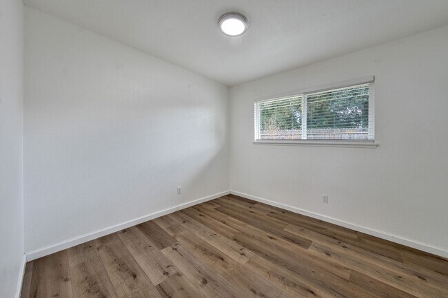 Building Photo - 2590 Cheryl Way