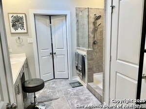 Building Photo - 7915 Needle Crk