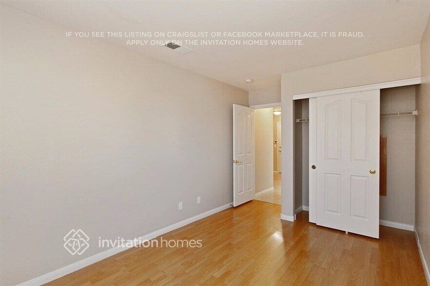 Building Photo - 8963 Hillsboro Creek Ct