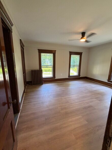 Building Photo - 470 Millers Falls Rd