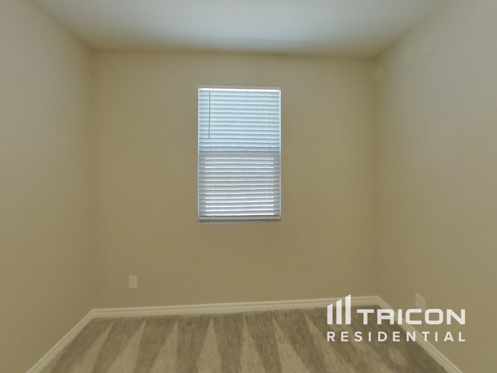 Building Photo - 6563 Smithville Ave