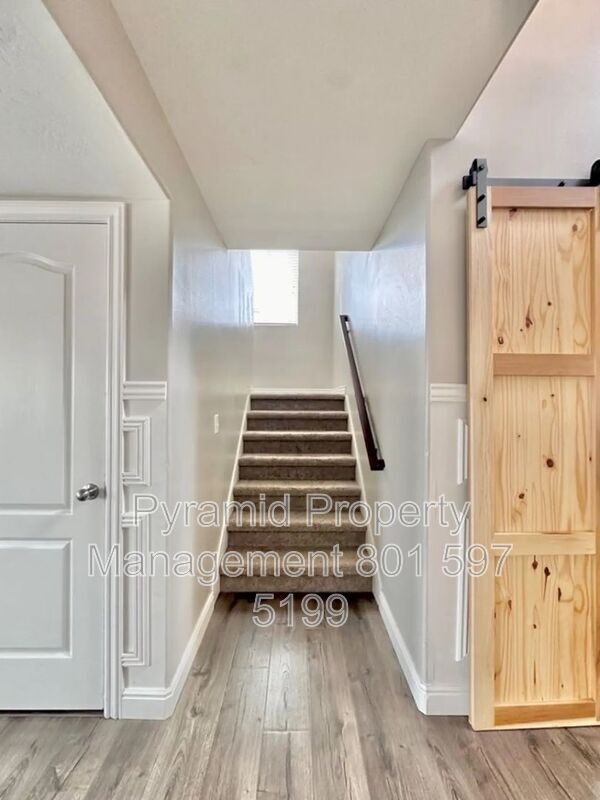 Building Photo - 2113 Hawthorne St