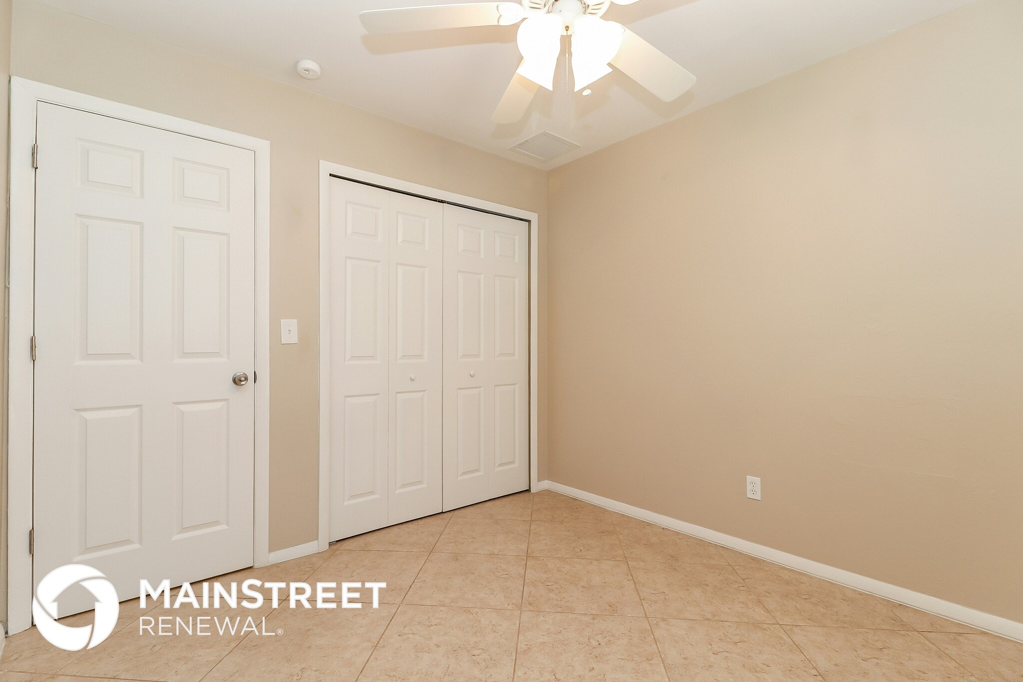 Building Photo - 721 NW Douglas Cir