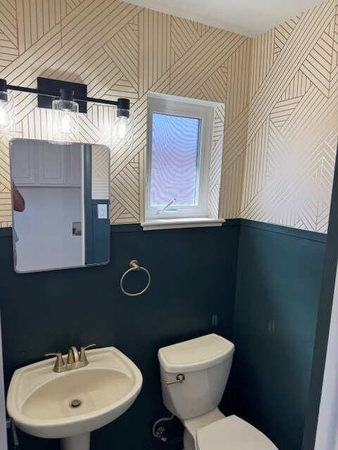 Building Photo - 1540 S Bellaire St