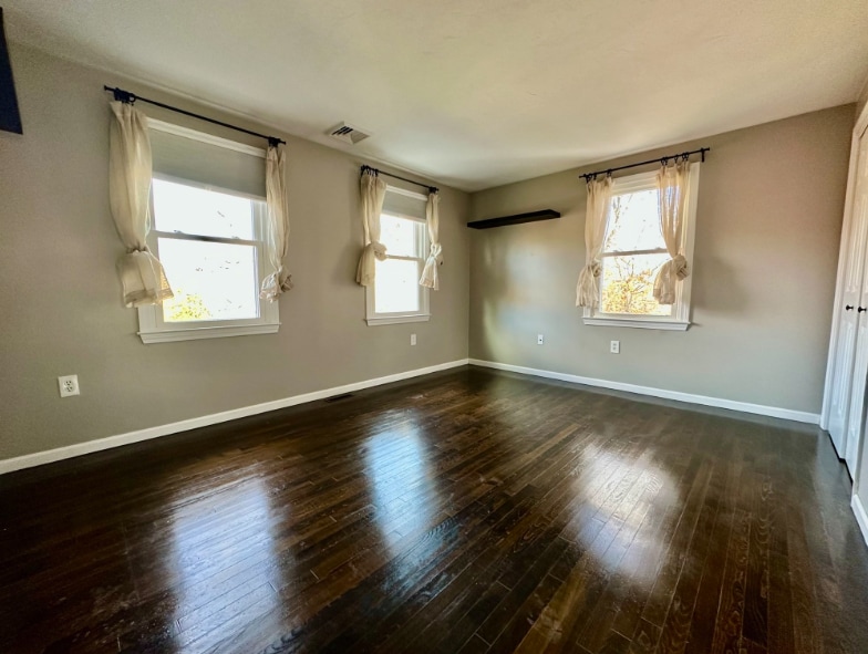 Building Photo - 29 Draper Cir