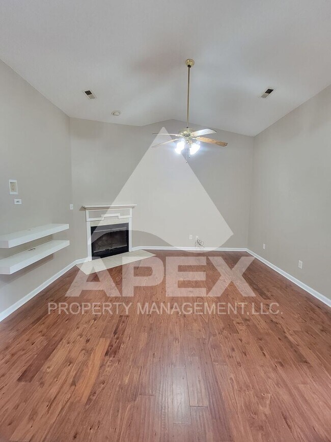 Building Photo - Spacious 2 Bd - 2 Ba Single Family Home in West Knoxville!