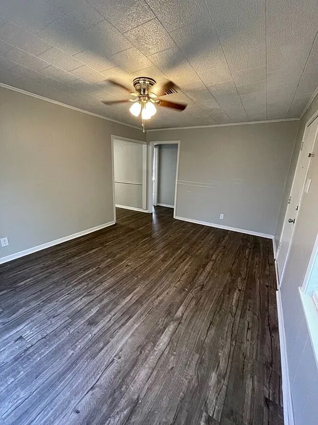 Building Photo - 6352 Diamond Ave