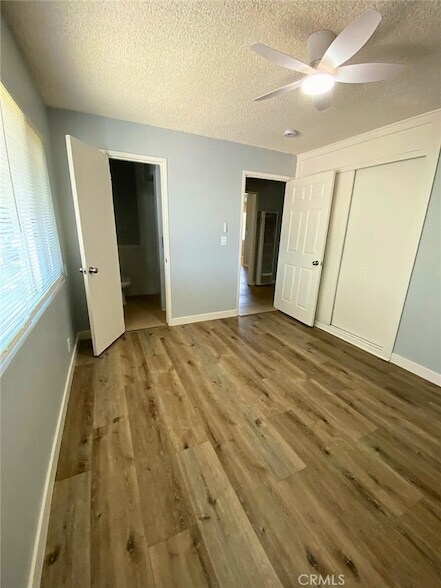 Building Photo - 811 Orchid Ct