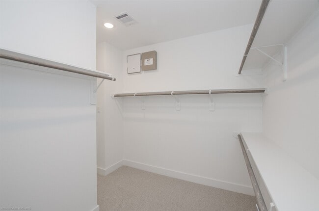Building Photo - 2054 Johanna Crk Dr