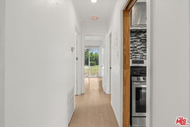 Building Photo - 2605 28th St
