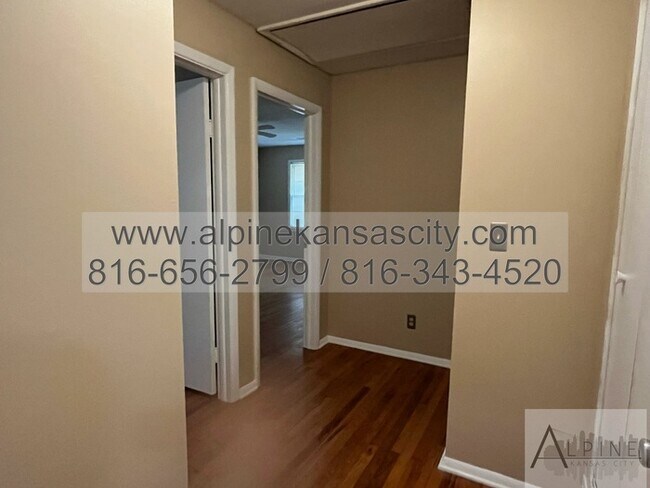 Building Photo - Spacious One Level Home on HUGE LOT!