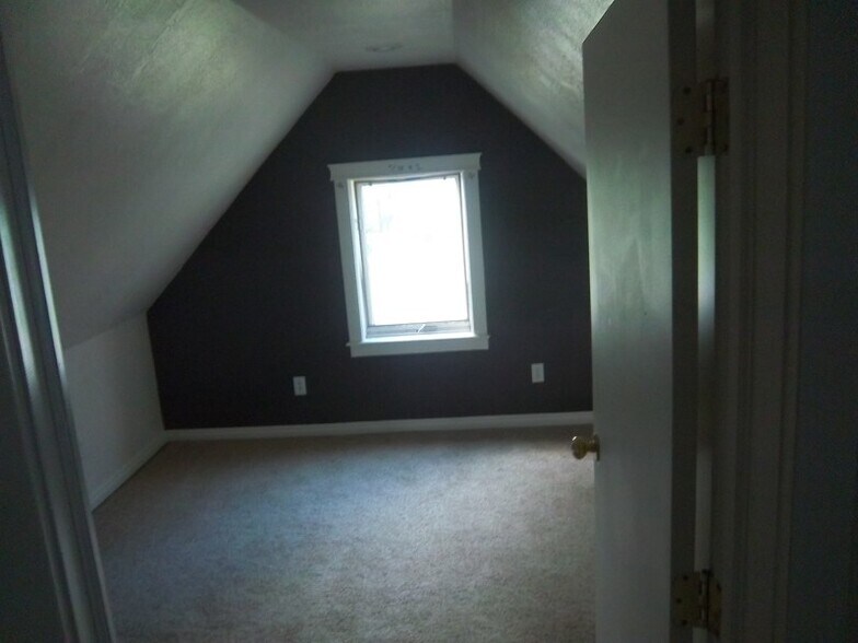 Building Photo - 407 S 100 E
