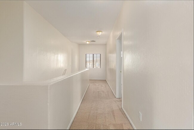 Building Photo - 513 W Beautiful Ln