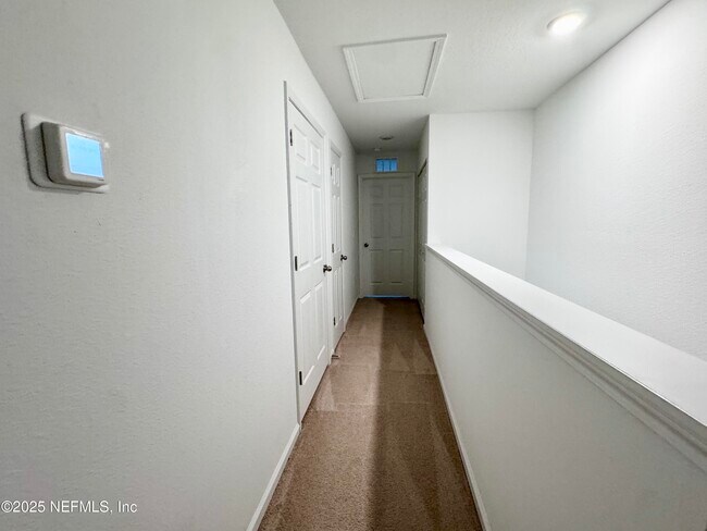 Building Photo - 8334 Zenith Cir