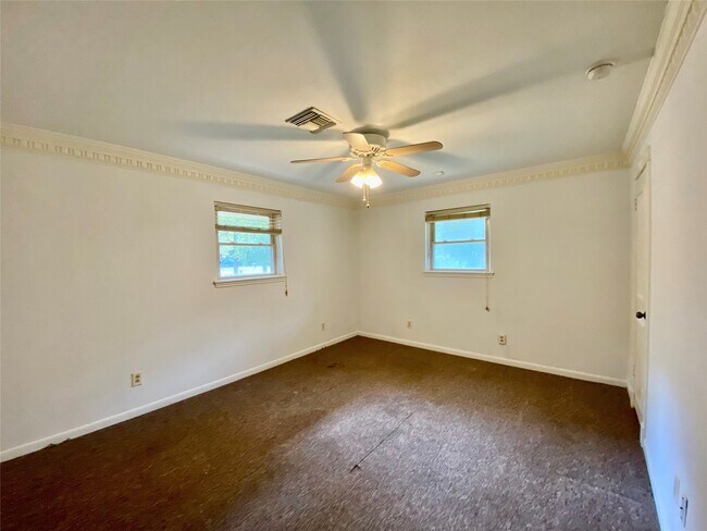 Building Photo - 14216 Horseshoe Bend