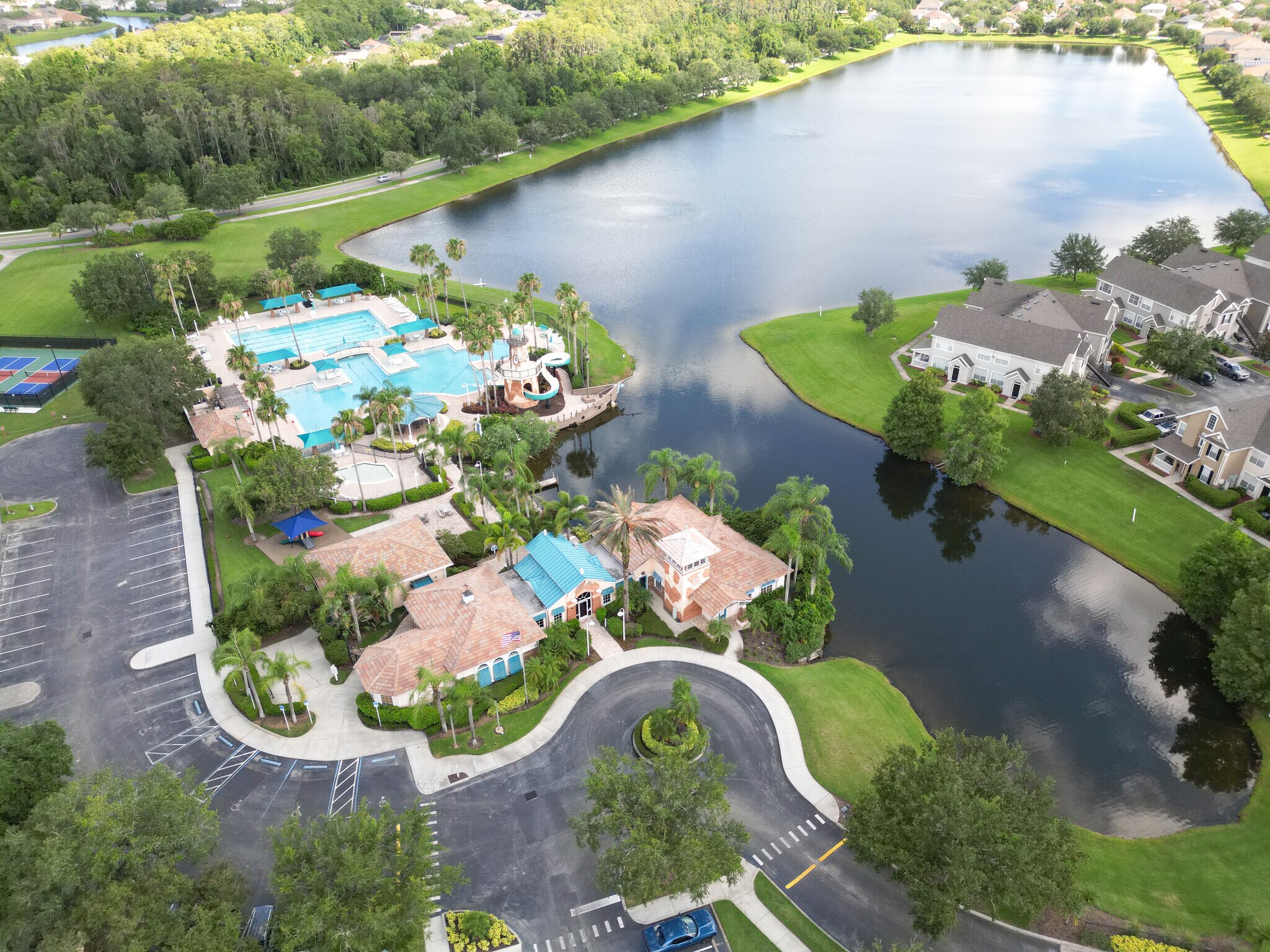 Building Photo - 9053 Lee Vista Blvd