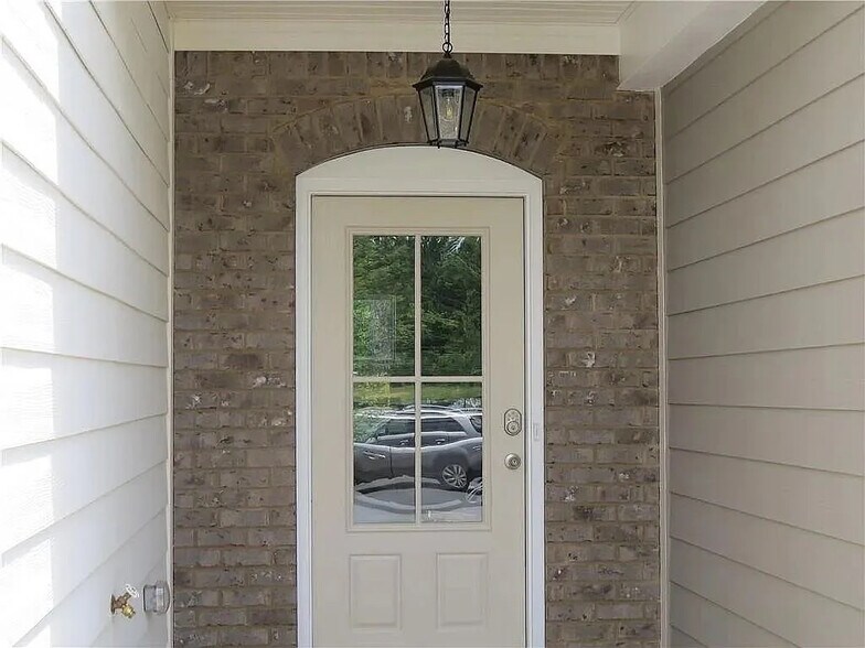 Building Photo - Room in Townhome on Berney Cir