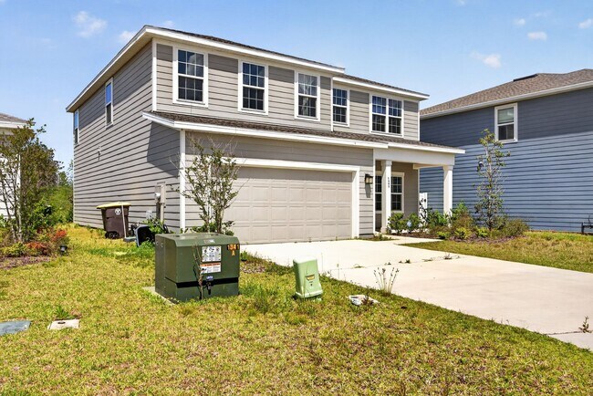 Building Photo - Panther Creek Family Home