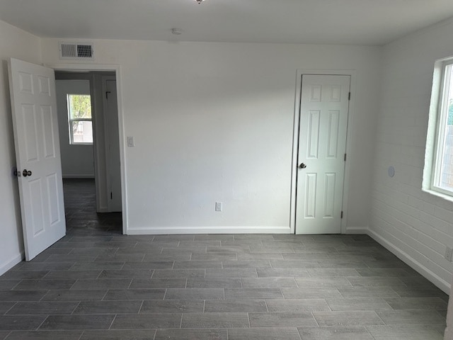 Building Photo - 5455 S 6th Ave